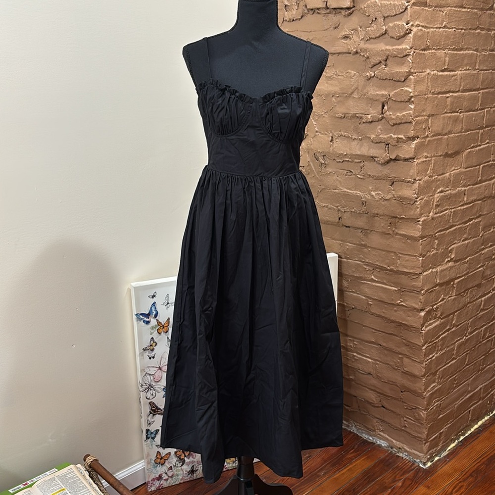 Elegant Black Sweetheart Cami Midi Dress size medium - Picture 1 of 9